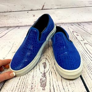 VANS LEATHER SLIP ON USE MEN 6.5 WOMEN 8 BLUE